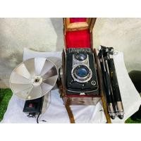 ราคา กล้องถ่ายรูปโบราณ พร้อมอุปกรณ์ (มือสอง) (360913659)