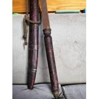 ราคา ดาบเก่ายุดยายาวประมาณ110เซนใบดาบใหญ่หนักน่าเก็บสะสม (มือสอง) (360915011)