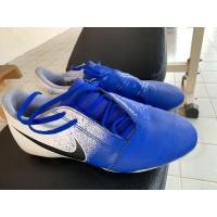 ราคา รองเท้าสตั๊ด nike (kids) (มือสอง) (360627735)