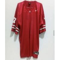 ราคา เสื้ออเมริกันฟุตบอล มีตำหนิ รอบอก 56 นิ้ว (มือสอง) (360921535)