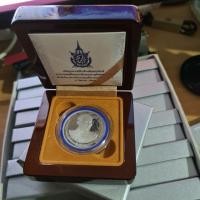 ราคา เหรียญเงินขัดเงา ครองราชย์ 70 ปี ร.9 (มือหนึ่ง) (359615907)