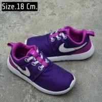 ราคา รองเท้าเด็ก Nike Roshe One PSV ของแท้ (มือสอง) (360857100)