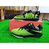 ราคา NIKE ฟุตซอล (มือสอง) (360256620)