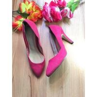 ราคา รองเท้าคัทชูส้นสูงสีชมพู (มือสอง) (360856781)