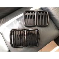 ราคา กระจังหน้า BMW E30 Series3 จมูก BMW สีดำเงา ดำด้าน 316i 318 318i 318i 318is สวิตกระจก E30 (มือสอง) (131566626)