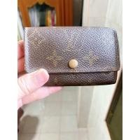 ราคา กระเป๋าใส่กุญแจ ที่ใส่กุญแจ6ดอก LOUIS VUITTON ของแท้ (มือสอง) (360854787)