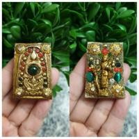 ราคา พระสมเด็จ พุฒจารย์โต วัดระฆัง สูง2นิ้ว ฝังครุฑ พระสิวลีและคริตตัล หินหยกแดง หินตาแมวเขียว และมุดทอง แวววาว นำโชค (มือหนึ่ง) (355347137)