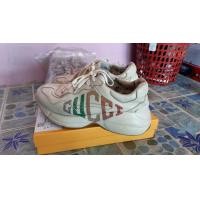 ราคา Gucci rhyton sneakers หนังแท้ (มือสอง) (360841552)