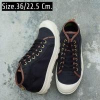 ราคา Palladium ผ้าร่มของแท้ สภาพดี (มือสอง) (360853342)