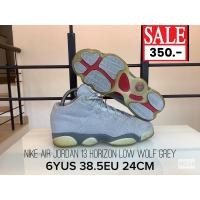 ราคา 6YUS 38.5EU 24CM รองเท้าบาสเกตบอลหุ้มข้อไนกี้จอร์แดนมือสองสภาพดี NO.017 NIKE AIR JORDAN 13 HORIZON LOW WOLF GREY (มือสอง) (360851474)