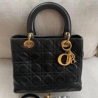 ราคา Lady Dior vintage medium (มือสอง) (360835928)
