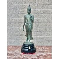 ราคา พระปางลีลาสุโขทัย เนื้อสำริดสนิมเขียว ตรา สธ.(สิรินธร) ปี2548 สูงรวมฐาน 15นิ้ว (มือสอง) (360840052)