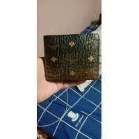 ราคา ขายด่วนเป๋าตัง mcm ดำทอง (มือสอง) (360850316)