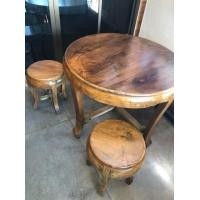 ราคา ชุดโต๊ะกลมไม้สักเก่า โต๊ะกลม1ตัวเก้าอี้กลม4ตัว (มือหนึ่ง) (349679745)