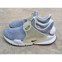 ราคา Nike sock dart (มือสอง) (360834591)