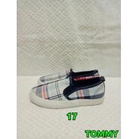ราคา สลิปออน Tommy (มือสอง) (360833906)