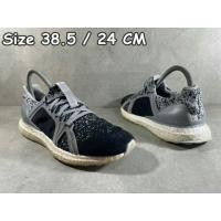 ราคา Adidas Ultra Boost Size38.5 ยาว24cm (มือสอง) (360826788)