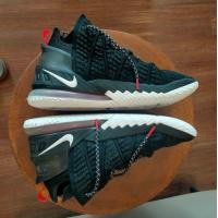 ราคา รองเท้าบาส Nike แท้ (มือสอง) (360826539)