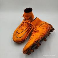 ราคา รองเท้าสตั๊ด nike hv2 (มือสอง) (360825594)