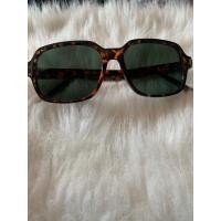 ราคา แว่นกันแดด Miu Miu (มือสอง) (360816000)