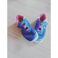 ราคา รองเท้า airwalk size 1 (มือสอง) (357446632)