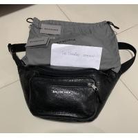 ราคา balenciaga explorer belt bag (มือสอง) (360200063)
