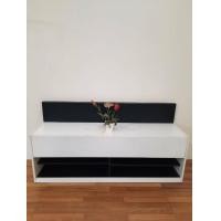 ราคา ตู้วางทีวีดีไซน์เก๋ (มือสอง) (360791394)