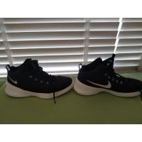 ราคา nike รองเท้าบาส รองเท้าใส่เล่น (มือสอง) (360804789)