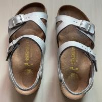 ราคา Birkenstock รองเท้าแตะเด็ก (มือสอง) (360797647)