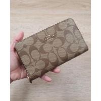 ราคา กระเป๋าสตางค์ Coach 88913 Medium Zip Around Wallet In Signature Canvas (มือหนึ่ง) (360796314)