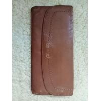 ราคา กระเป๋าสตางหนังแท้สีน้ำตาล coach (มือสอง) (360785843)