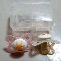 ราคา จุกหลอก MAM แท้ มือ 2 ลายกระต่ายและดอกไม้ (มือสอง) (360778263)