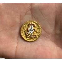 ราคา เหรียญเทวฤทธิ์ พระจตุคามรามเทพ ชุบสามกษัตริย์ หลังพระราหู (ขนาด 2 ซม.) พระสะสมเก่าเก็บ (มือสอง) (360767986)