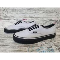 ราคา Vans Authentic size 40 ยาว 25.5 cm (มือสอง) (360769393)