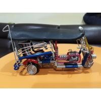 ราคา ขายรถตุ๊กๆไทยแลนด์แฮนด์เมด สภาพสวยน่าสะสม ราคา 250บาท (มือสอง) (360767365)