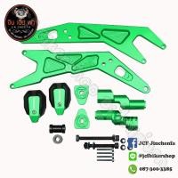 ราคา กันล้มข้างเครื่องแต่ง KAWASAKI Ninja 300 CNC สีเขียว (มือหนึ่ง) (360773849)