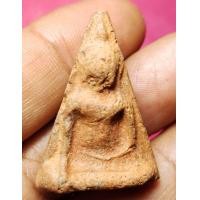 ราคา พระนางพญา พิมพ์เข่าตรง เนื้อดินหม้อใหม่ (มือสอง) (360757436)