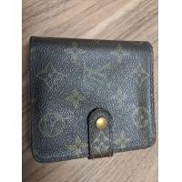 ราคา กระเป๋าสตางค์ Louis Vuitton แท้ (มือสอง) (360739376)