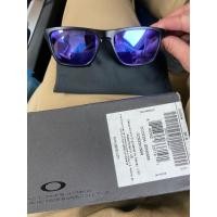ราคา แว่นกันแดด OAKLEY รุ่น HOLSTON (มือสอง) (360425375)