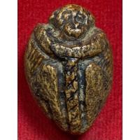 ราคา ลิงจับหลักเม็ดกระบกหลวงพ่อดิ่ง (มือสอง) (359782997)