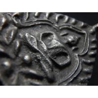 ราคา เจ้าสัว หลวงปู่บุญ รุ่นแรก เนื้อเงินโบราณ AA381121 (มือสอง) (360283100)