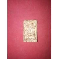 ราคา สมเด็จ วัดบางขุนพรหม พิมพ์เส้นด้าย กรุเก่า กทม. ปี 24xx เนื้อผงพุทธคุณ มวลสารครบ จัด ละเอียด คราบกรุเดิมๆ หลังเรียบ รูปทรงสวย งดงาม ขอบไม่คม (มือสอง) (354062364)