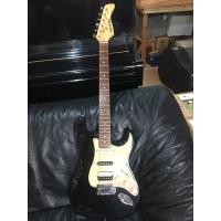 ราคา Fernandes Electric Guitar - Black แถม case (มือสอง) (360686380)