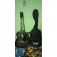 ราคา ขายครับกีต้าร์ยี่ห้อ Opera สภาพดีเสียงดีที่ขายไม่มีเวลาเล่นแระครับ (มือสอง) (360710068)