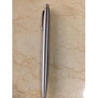 ราคา Sale 599 เท่านั้น ปากกาลูกลื่น Brand Parker Made in UKของแท้ ด้ามเงินมือสองสภาพเหมือนใหม่เก่าเก็บไม่ได้ใช้ (มือสอง) (353258820)