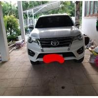 ราคา ขายกันชนหน้าfortuner trd1 และครอบไฟตัดหมอกtrd2 สีขาวมุก พร้อมตะแกรง (มือสอง) (358442416)