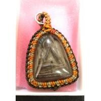 ราคา พระปิดตา หลังยันต์สาม วัดกุฏโง้ง หลวงปู่ทิม วัดละหารไร่ปลุกเสก พ.ศ.2518 เนื้อผงแดงเปลือกมังคุด พร้อมบัตรรับรองการันตรี (มือสอง) (354069980)