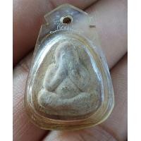 ราคา พระปิดตาเนื้อผงหลังตะกรุดทองคำ เลี่ยมเก่า ไม่รู้ที่ (มือสอง) (360686427)