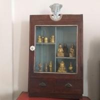 ราคา พระบูชาพม่าโบราณพร้อมตู้บูชาโบราณ (มือสอง) (360679661)