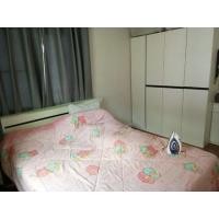 ราคา ขายชุดเตียง มี ตู้4บาน เตียง5ฟุต โต๊ะหัวเตียง โต๊ะเครื่องแป้ง (มือสอง) (360682501)